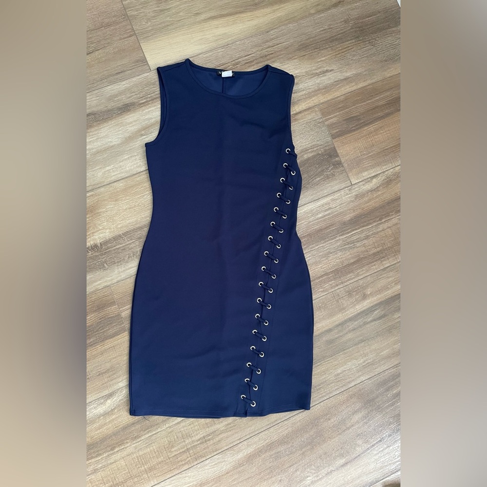 VENUS Navy Apparel